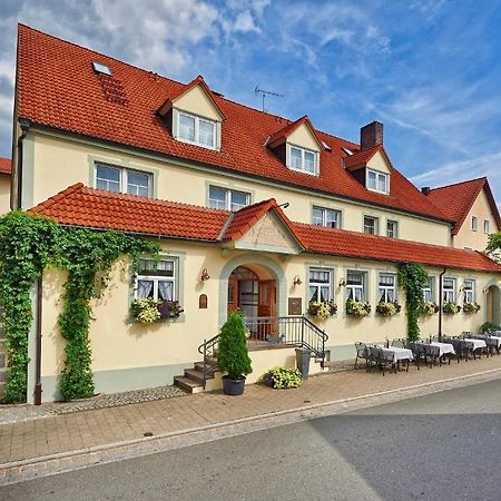 Hotel Brauereigasthof Zum Löwenbräu Adelsdorf Exterior foto